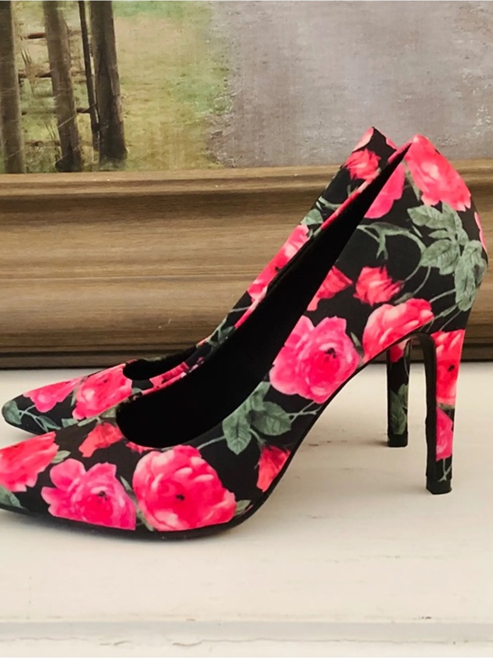 ๐ Christian Siriano Black Floral Pointed-Toe Stiletto Pumps